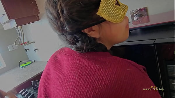 „I’m horny stepdad, fuck my ass“, stepdaughter said, wanting to feel the dick in her ass, ravaged by her horniness.
